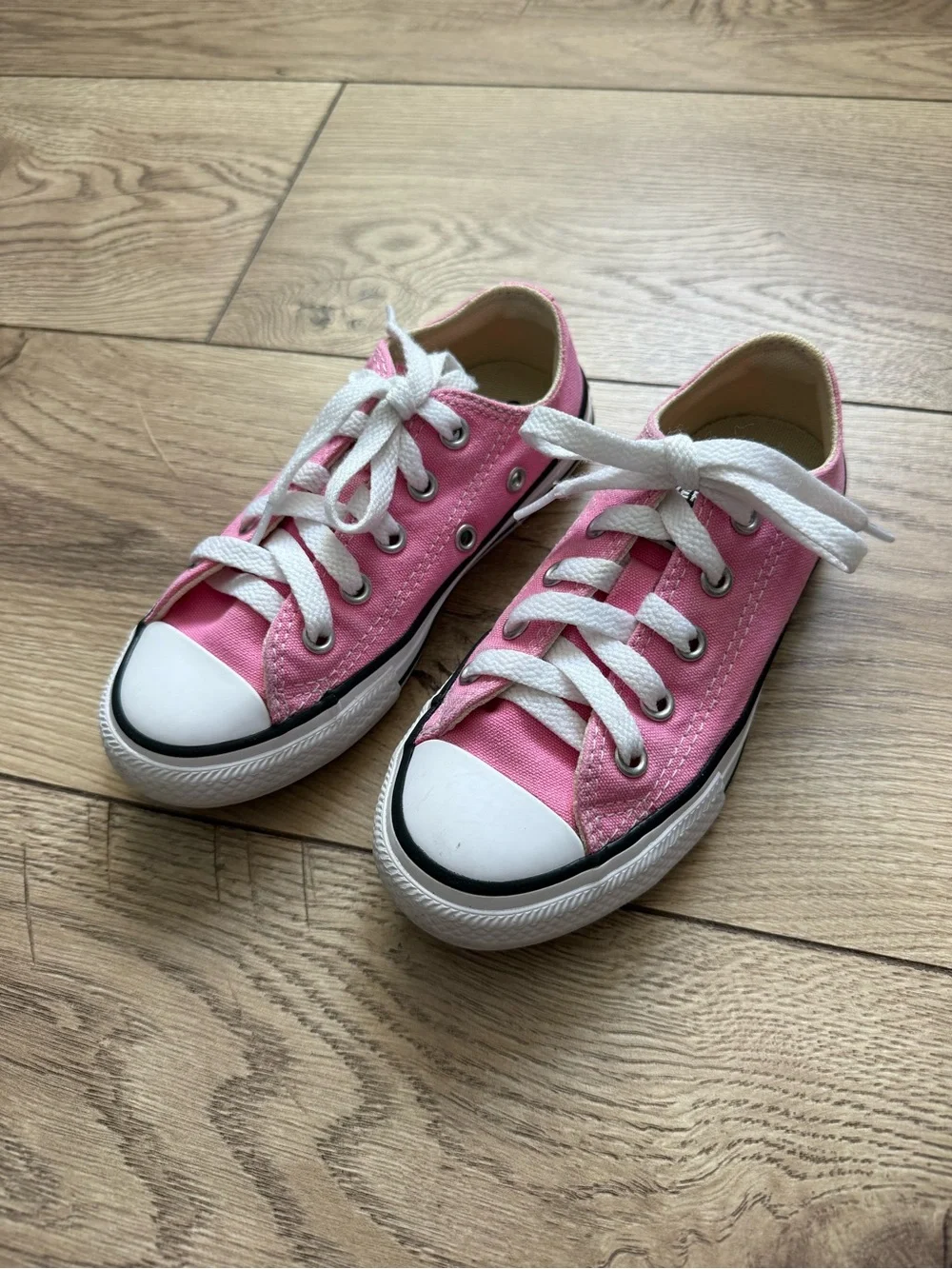 Kids Converse Chuck Taylor Allstar OX Low Top Sneakers